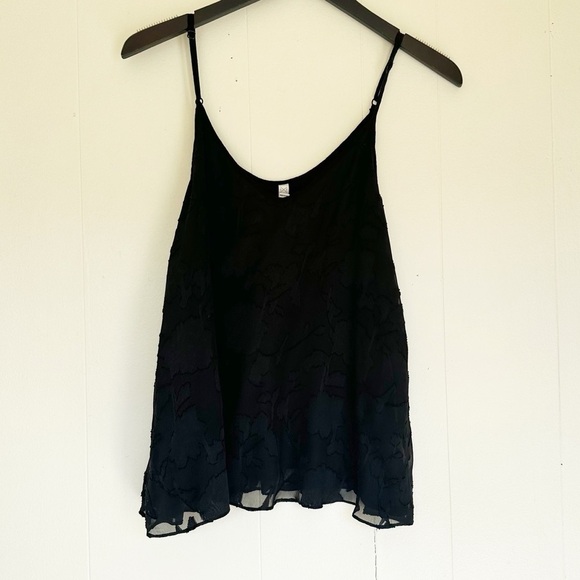 Gentle Fawn Tops - GENTLE FAWN Black Sheer Floral Pattern Overlay Camisole Small